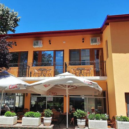 Casa Gabi'S Hotel Orşova Екстериор снимка