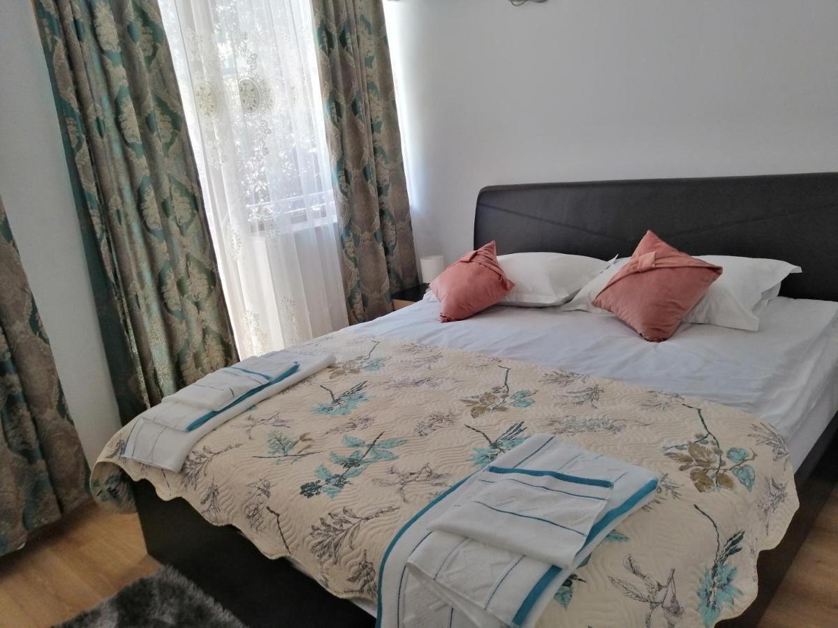 Casa Gabi'S Hotel Orşova Екстериор снимка